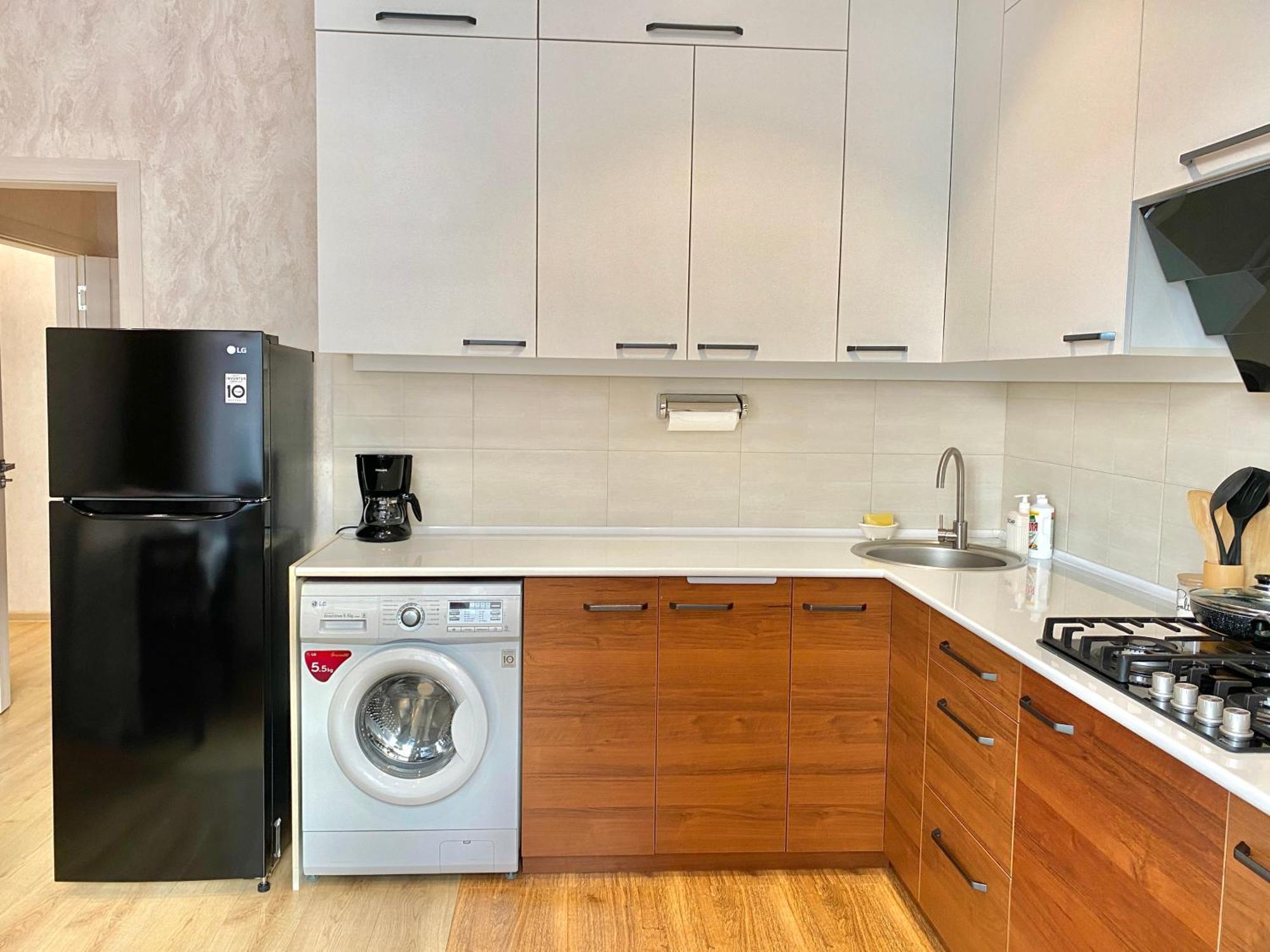 Spacious Apartment In New Building, Near The City Center And Airport Tashkent Luaran gambar